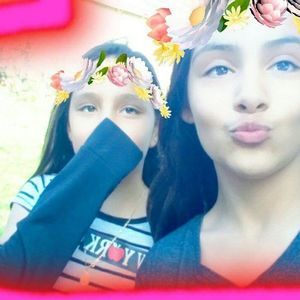 Meet your Posher, Cynthia